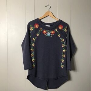 ANGEL + PREMIUM NAVY BLUE FLORAL EMBROIDERED WAFFLE KNIT SHIRT WOMENS SIZE LARGE